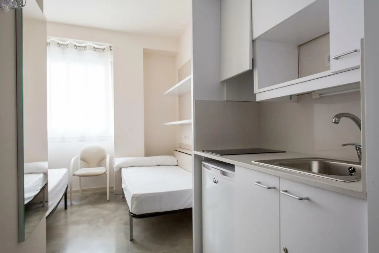 Residencia Universitaria La Salle Hotel Barcelona Apartment